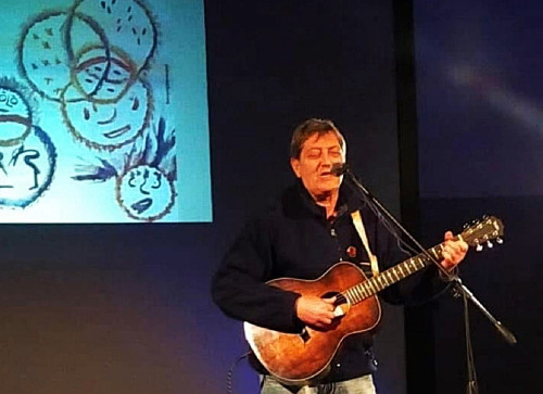 Ma l’amore no, lo spettacolo di Beppe Elia al Museo Civico di San Cesario di Lecce