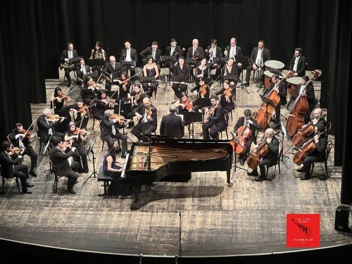 AL VIA IL 7 MAGGIO I CONCORSI MUSICALI INTERNAZIONALI 2025 AL TEATRO CURCI DI BARLETTA a cura di Cultura e Musica G. Curci - Ets