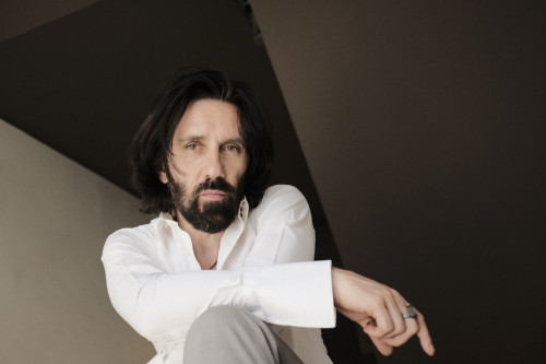 Venerdì 30 maggio Cristiano Godano al Teatro Comunale di Galatone chiude la Stagione di prosa