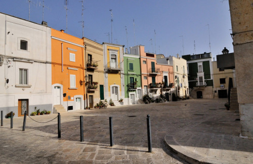 Prima Festa Aliena - Sabato 7 giugno va in scena in Largo San Benedetto l'evento conclusivo del progetto ALIENI