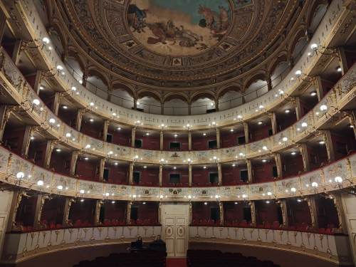 Aperti Per Voi Sotto Le Stelle Al Teatro Curci Di Barletta Evento Nazionale Del Touring Club Italiano