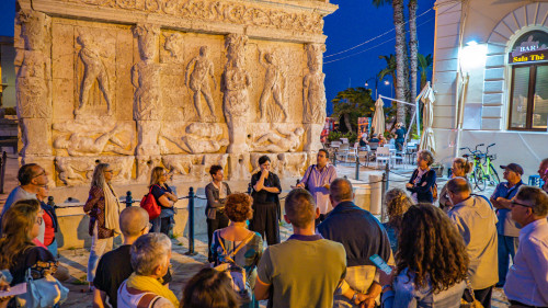Babele Off di Zeromeccanico Teatro. le Passeggiate Catastrofiche