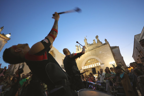 Al via l’XI edizione di Circonauta Festival: si parte il 4 luglio a Nardò con la mostra Circus Love e spettacoli sotto le stelle