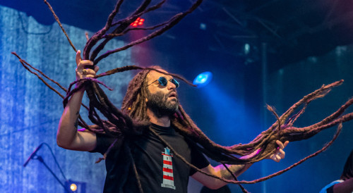 A Lecce una domenica 6 luglio a tutto reggae. Alborosie& ShengenClan super ospiti del PalaSummer 2025