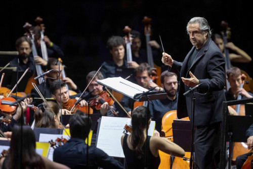 RICCARDO MUTI dirige l’Orchestra Luigi Cherubini in tre concerti speciali: il 20, 22 e 24 luglio a Codroipo, Lucca e Pompei.