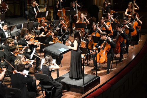 AYSO ORCHESTRA - Lunedì 21 luglio al Kursaal di Bari, poi prestigiosa trasferta al World Orchestra Festival di Vienna nella sala dorata del Musikverein e nella House of Strauss