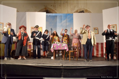 "Lu Senatore" chiude la serie di spettacoli in lingua salentina di Teatri a Sud
