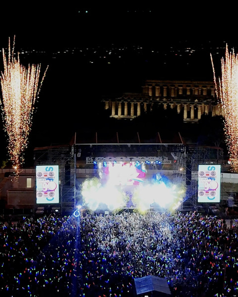 NOSTALGIA 90 fa ballare tutta la Puglia