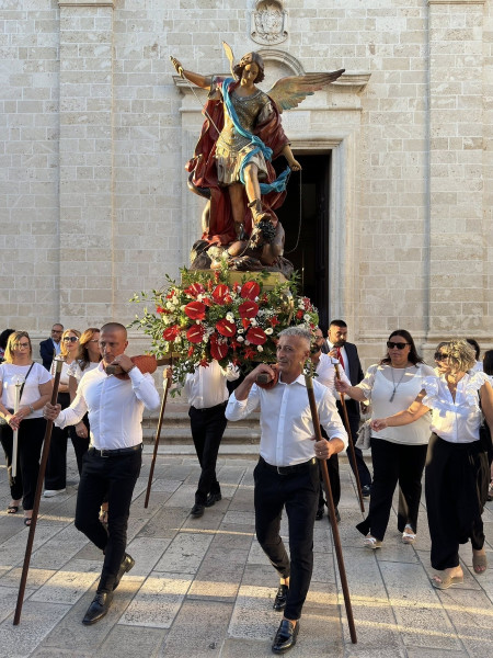 Montemesola celebra San Michele Arcangelo: tre giorni di festa tra fede, musica e spettacolo