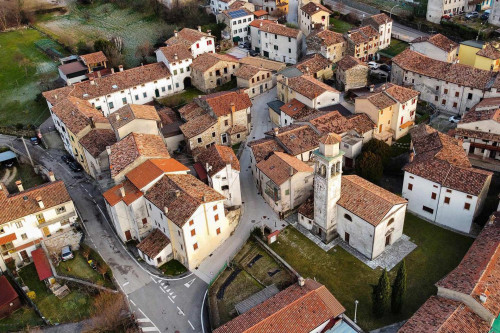 Spazi Pubblici Palpitanti, Tarzo (TV) | 2 Agosto 2025 con Tre Artisti di Arte Laguna World