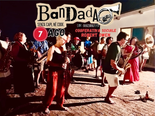 Bandada senza capi, né code + pizzeria
