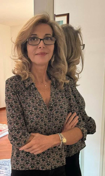 Adriana Ostuni presenta a Bari il suo nuovo romanzo “Prima dell’Alba”