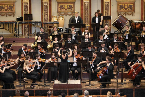 Ayso Orchestra live concert