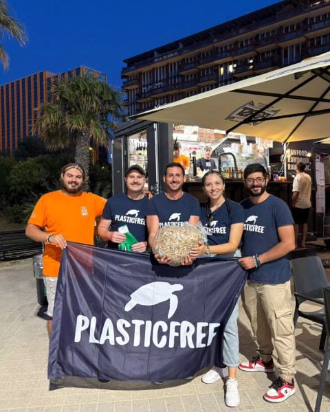 Bar Project: Il terzo aperitivo ecologico per ripulire la spiaggia di Pane e Pomodoro