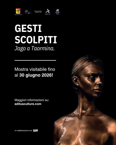 La mostra Gesti Scolpiti di Jago al Teatro Antico di Taormina fino al 30 giugno 2026