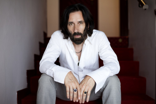 Tra le corde e le parole: confidenze con Cristiano Godano