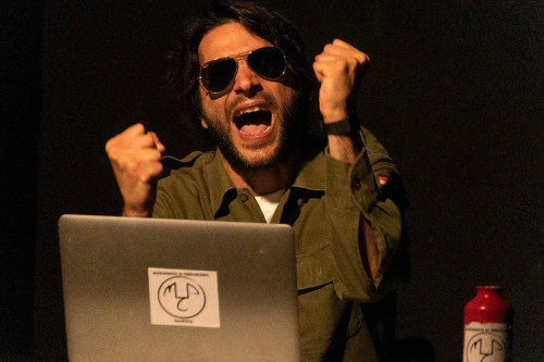 Ho rapito Paolo Mieli di Diego Frisina apre la stagione teatrale "Poetica" di Fortezza Est