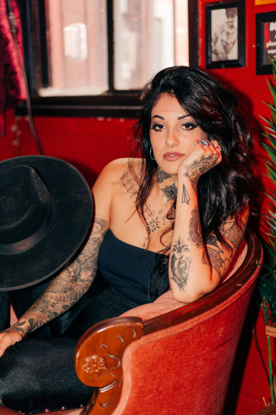 NICKOLA MAGNOLIA prima assoluta