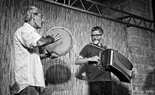 "Visite d'artista": DO' LAMPI ospiti di Artemide