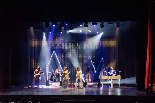 ABBAdream Un viaggio spettacolare tra le hit degli ABBA!