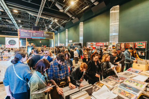 Il Natale di East Market tra regali vintage e stravaganti addobbi