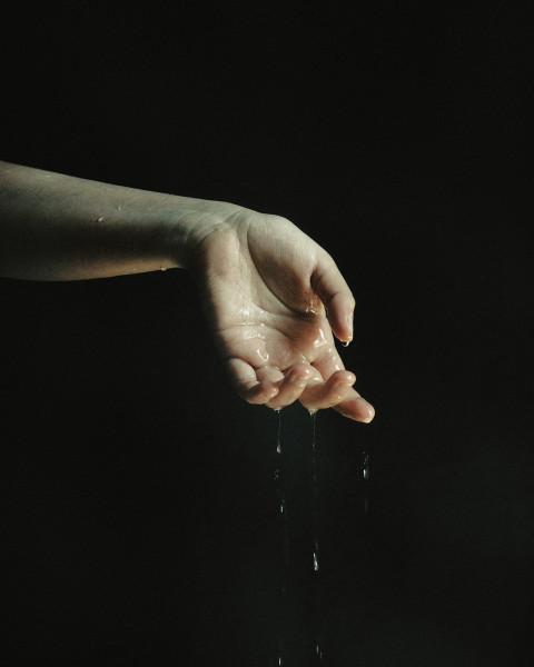 Galleria Leòn celebra il primo anniversario con la mostra collettiva CORPUS