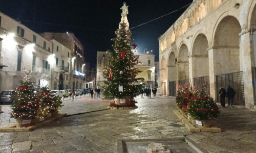 I Canti di Natale diventano un appello alla pace: Voci per Gaza in Piazza Cattedrale