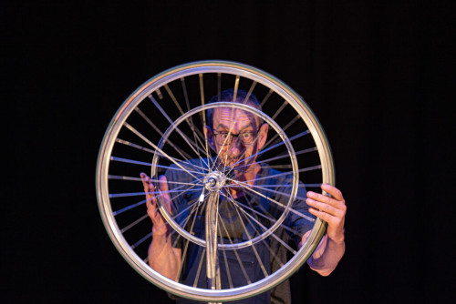 IL GIRO DEL MONDO IN 5 MINUTI | SUL PALCO (SPETTACOLO FUORI ABBONAMENTO)