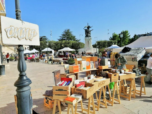 Mercato dell'Antiquariato e del Collezionismo