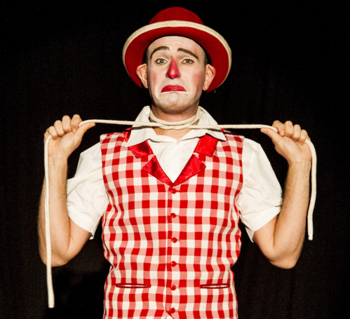 Love is in the air del poliedrico giocoliere Andrea Farnetani