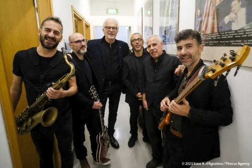 VIVA DE ANDRÉ - Special guest: GIULIO CARMASSI