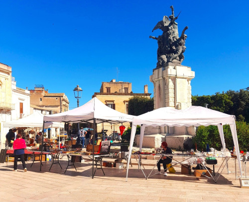 Mercato dell’Antiquariato e del Collezionismo