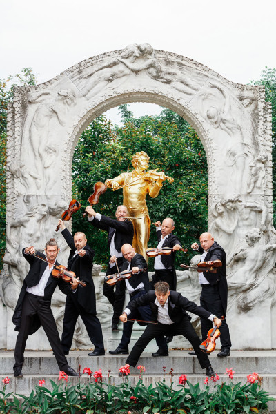 Strau$$ e i Mnozil Brass