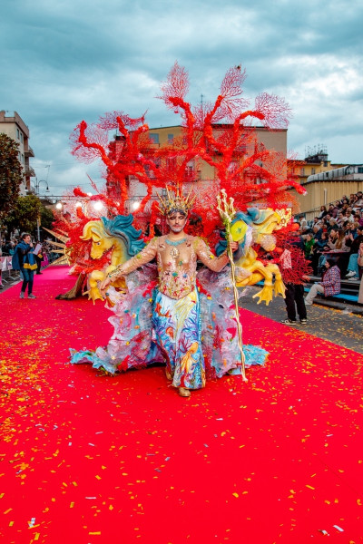 Il trionfo del Carnevale "cucito a mano"