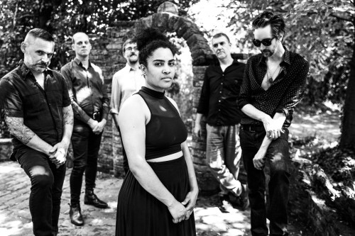 Julie’s Haircut in concerto