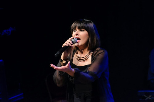 Silvia Mezzanotte canta Mina