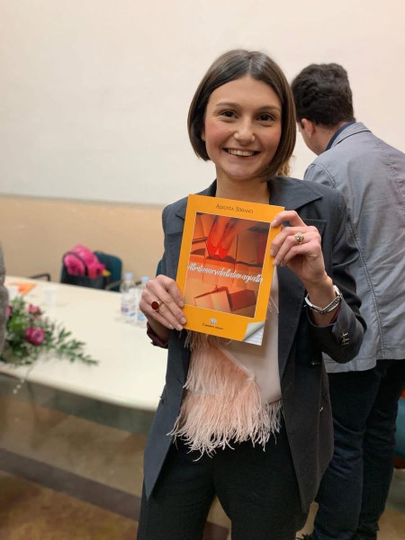 Allontanarsi dalla linea gialla di Assunta Striano