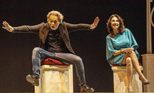 Al Teatro delle Muse "Figlio di Famiglia"