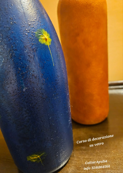 Riciclo e decoro su vetro