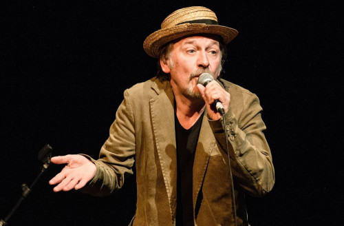 Giangilberto Monti presenta Voci Ribelli