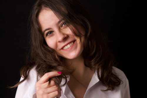 Sara Fiumefreddo presenta Il profilo migliore" nella Libreria 2000