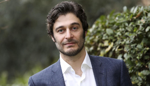 Lino Guanciale racconta Inchiostro ospite di Storie Italiane Festival  spring Edition Venerdì 17 Aprile 2026 porte ore 16,30 sipario ore 17,00 prenota il tuo libro autografato, posto riservato  Il Ghigno Libreria Molfetta