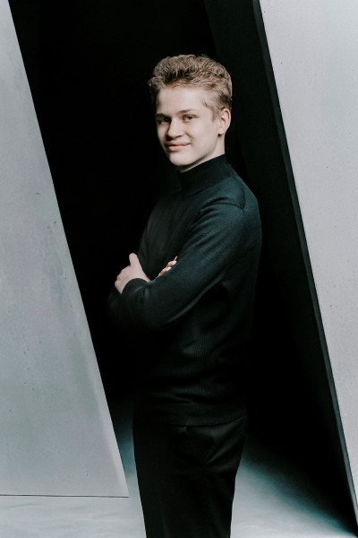 Giovani talenti al pianoforte tra introspezione e virtuosismo