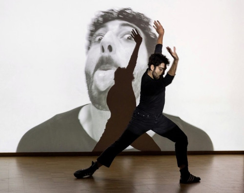 RESIDANZA 2026 | ((MO!)) Il corpo futuristico di e con Giacomo De Luca