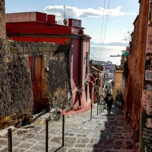 Il Petraio per la Festa della Repubblica: una passeggiata tra storia, arte e panorami di Napoli