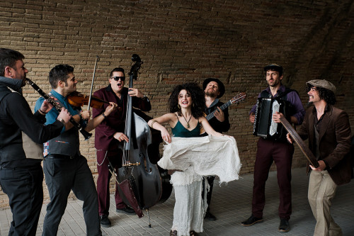 Barcelona Gipsy BalKan Orchestra