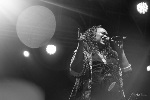 Tre notti di pura energia e grande vocalità con il tour isolano di Irina Arozarena