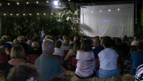 Il paese delle spose infelici di Pippo Mezzapesa - “Cinema al Castello”