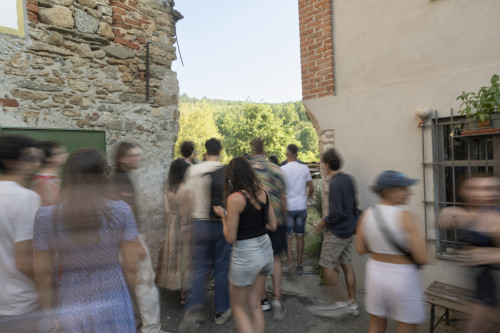 Vicinato - Atto Precario Vivo    - COLLETTIVO  EFFE