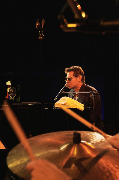 Stefano Signoroni con The MC Band live